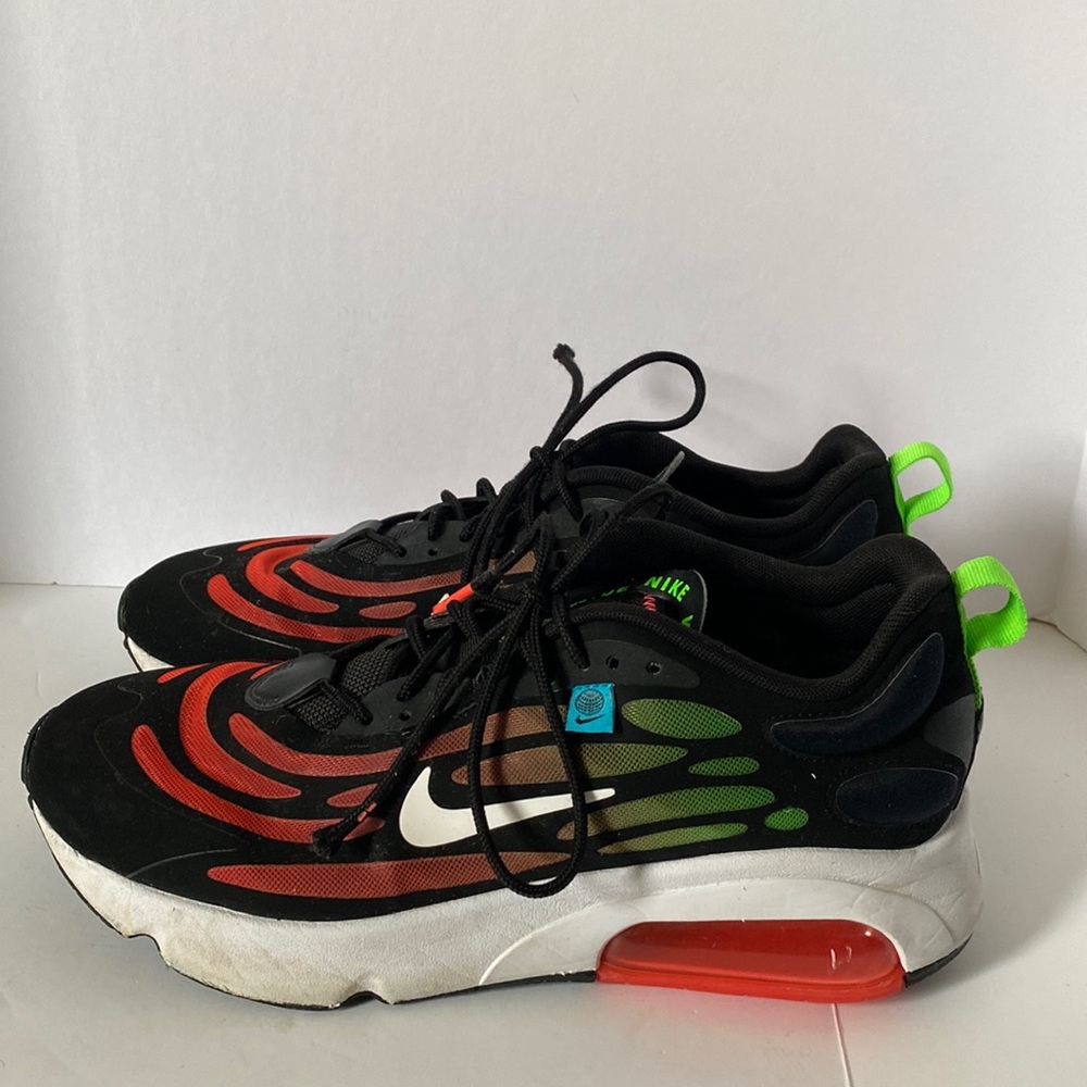 Nike Air Max Exosense SE GS 'Worldwide Pack - Black Flash Crimson Men’s Size 10